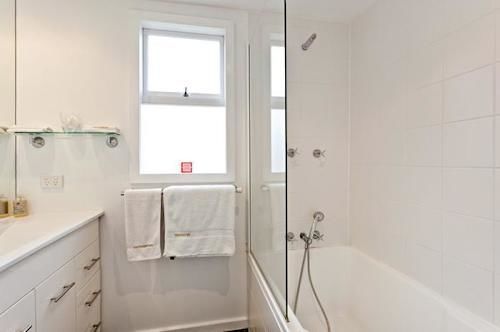 Twofourtwo Boutique Apartments Лонсестон Экстерьер фото