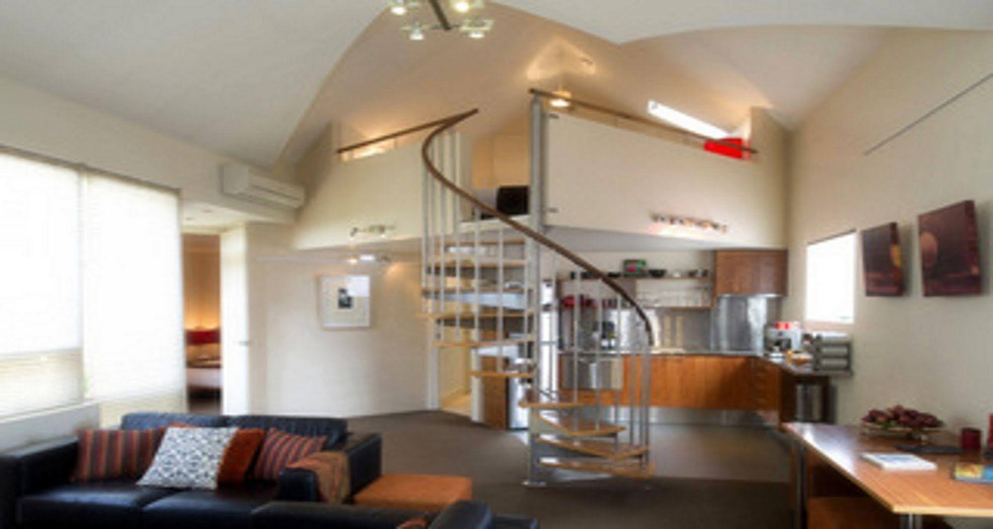 Twofourtwo Boutique Apartments Лонсестон Экстерьер фото